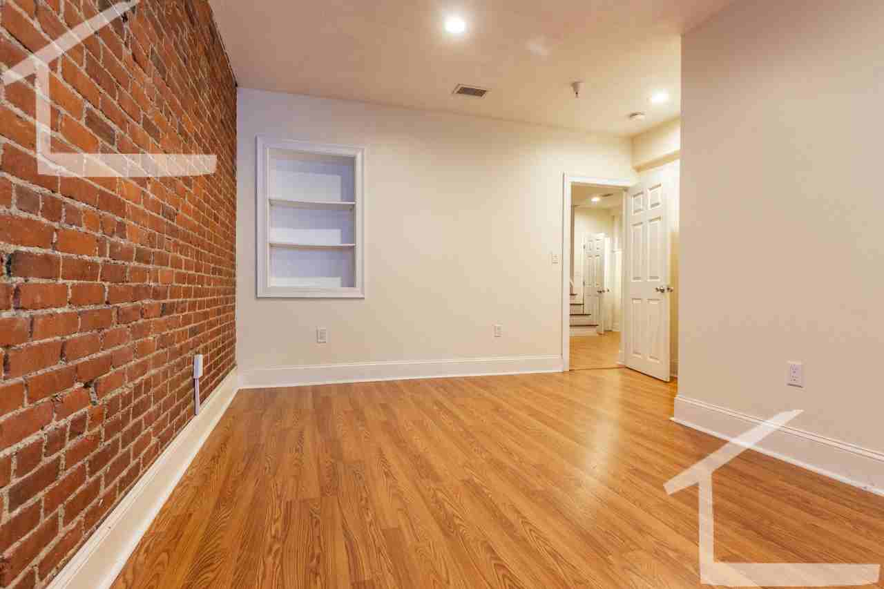 Beacon St #1 - Photo 5 of 13