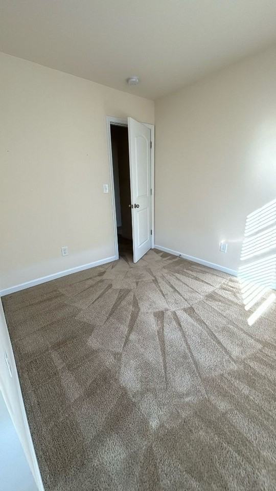 12216 Whiteside Dr #1 - Photo 3 of 8