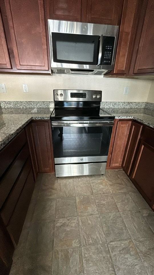 12216 Whiteside Dr #1 - Photo 6 of 8