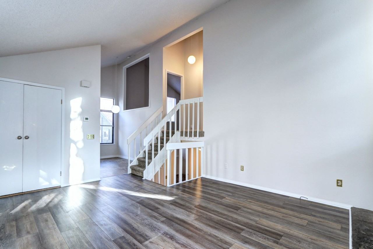 10227 E Peakview Ave - Photo 5 of 28
