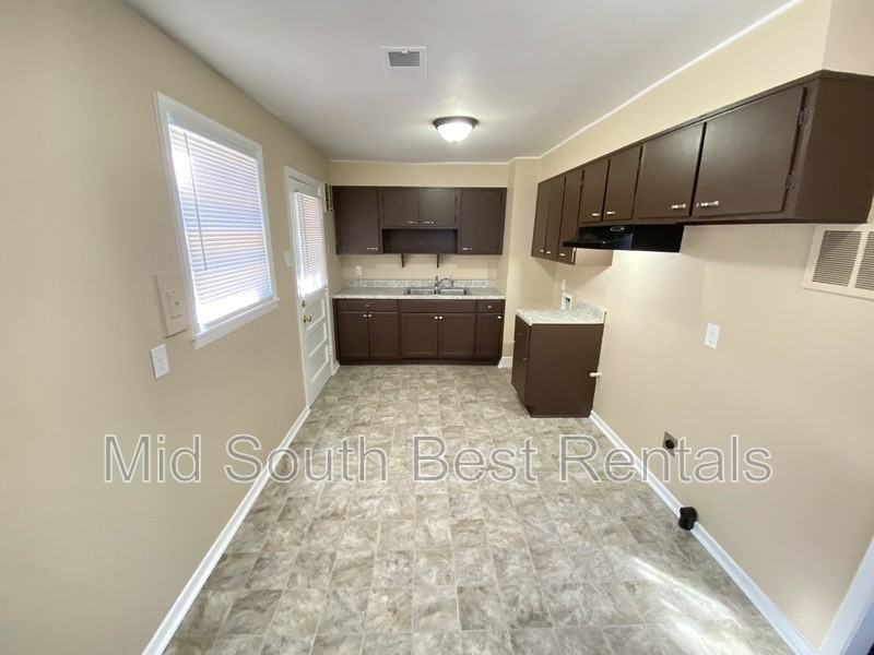 4249 Zaio Ave - Photo 3 of 9