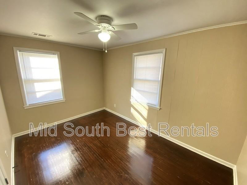 4249 Zaio Ave - Photo 4 of 9