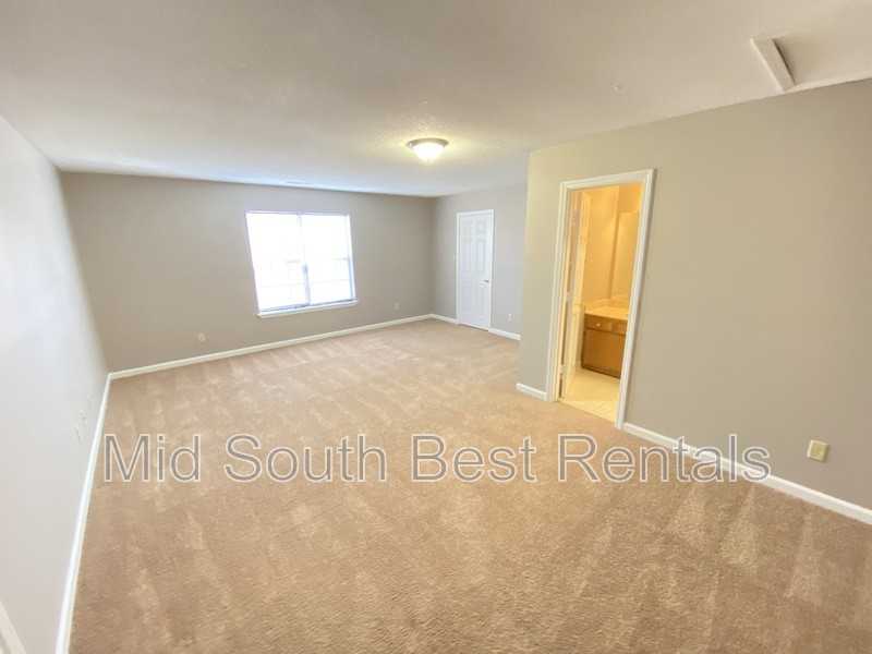 5839 Plum Valley Dr - Photo 5 of 8