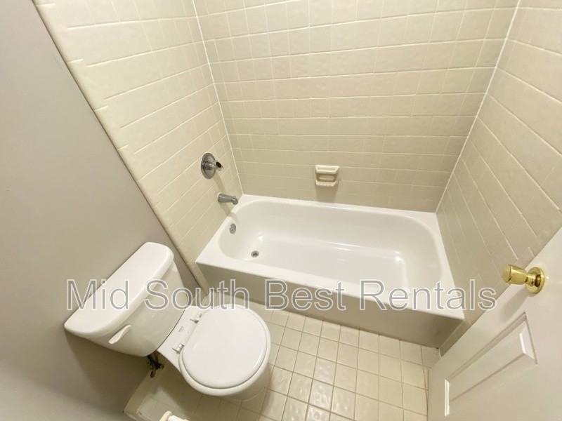 5839 Plum Valley Dr - Photo 7 of 8