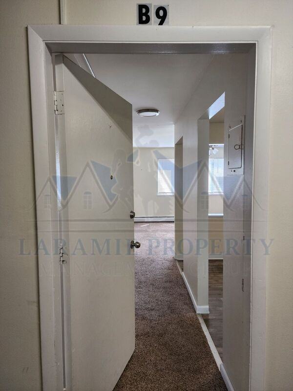 2310 E Garfield St #B9 - Photo 2 of 10