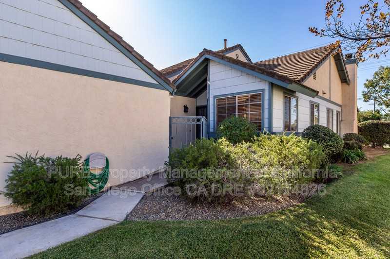 431 Nantucket Gln - Photo 2 of 14