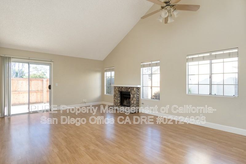 431 Nantucket Gln - Photo 3 of 14