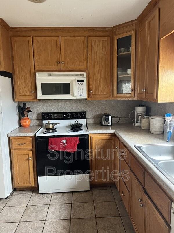 101 Southampton Dr - Photo 3 of 21