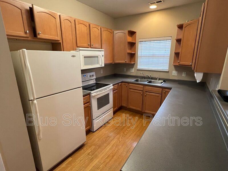 2432 Pine Marten Way - Photo 5 of 20