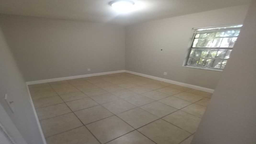 2704 E 25Th Ave - Photo 3 of 6