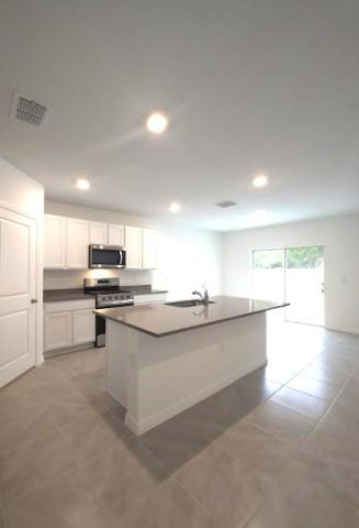 35589 Lockman Way - Photo 6 of 50