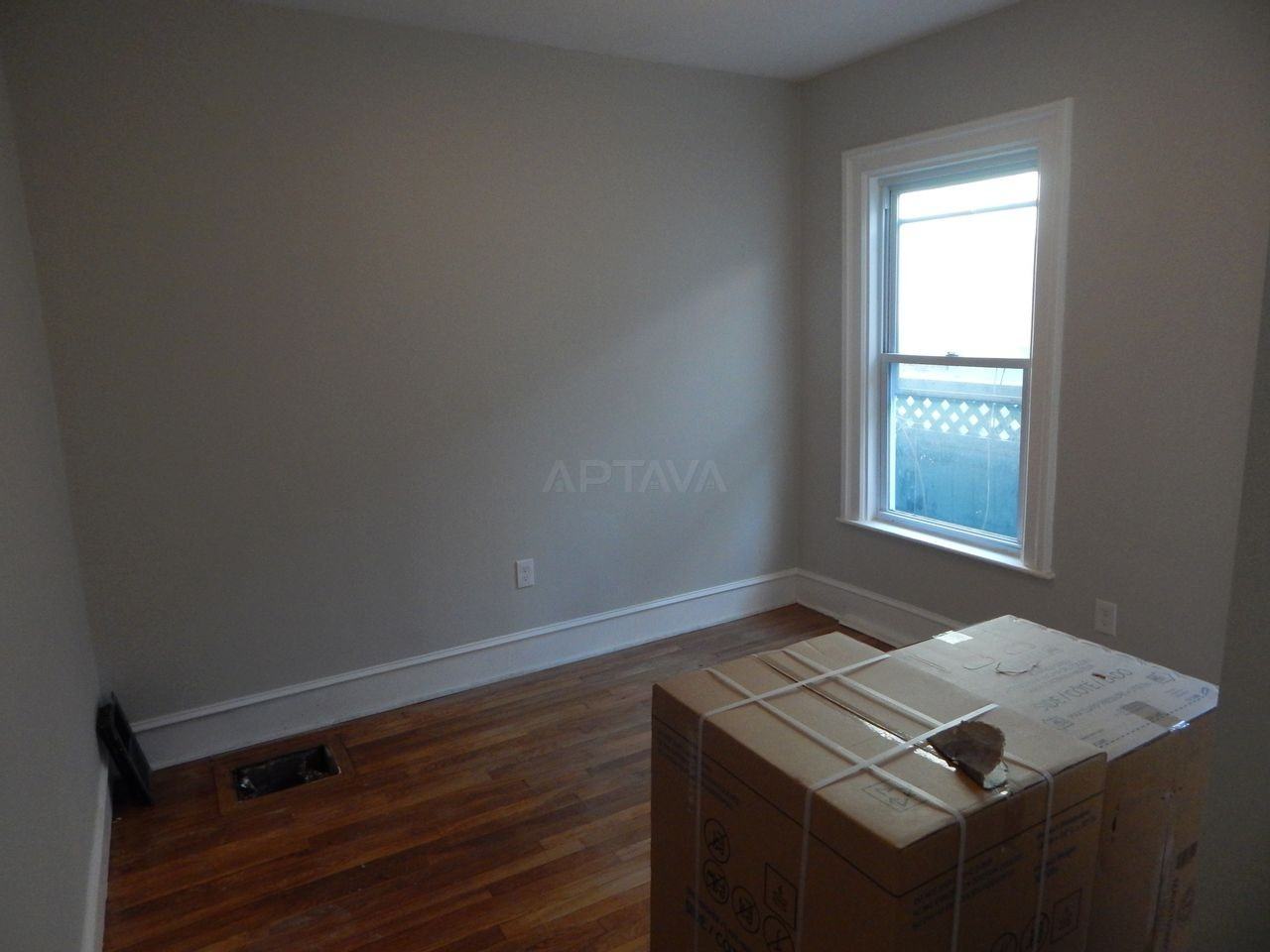 11R Park Ave #1R - Photo 6 of 6