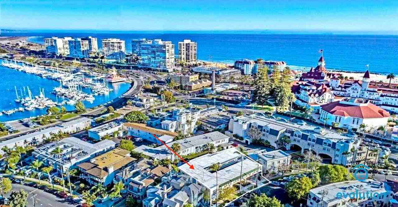 1111 Adella Ave - Photo 2 of 6