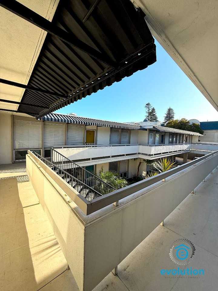 1111 Adella Ave - Photo 5 of 6