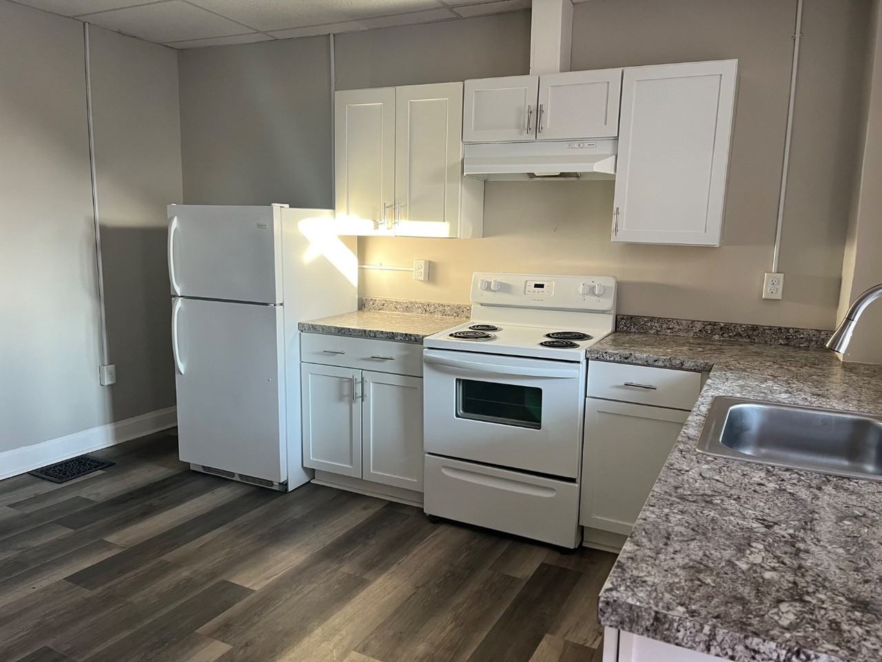 Baltimore Street Apartments - Photo 3 of 20