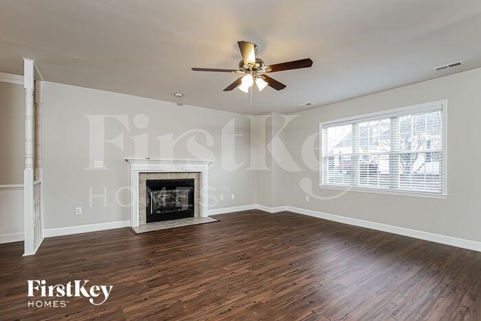 220 Sugarcane Ln - Photo 2 of 15