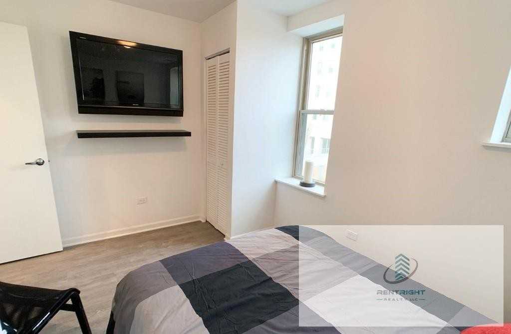 940 W Winona St #609 - Photo 5 of 13
