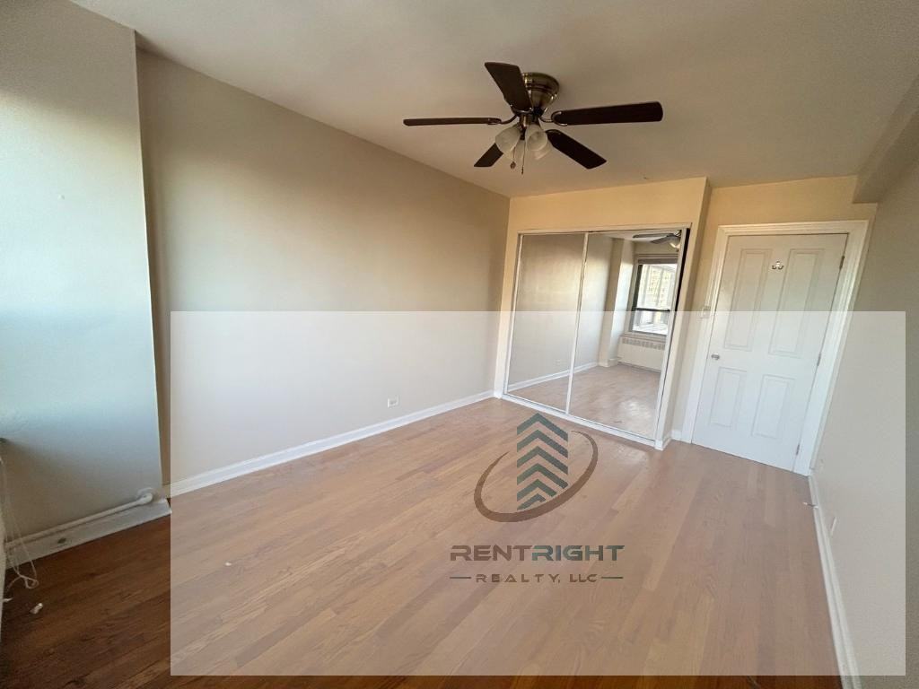 4180 N Marine Dr #1309 - Photo 5 of 20