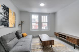 1935 Rue Tupper #6 - Photo 1 of 1