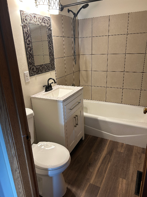 10925 5th St Ne - Photo 3 of 9