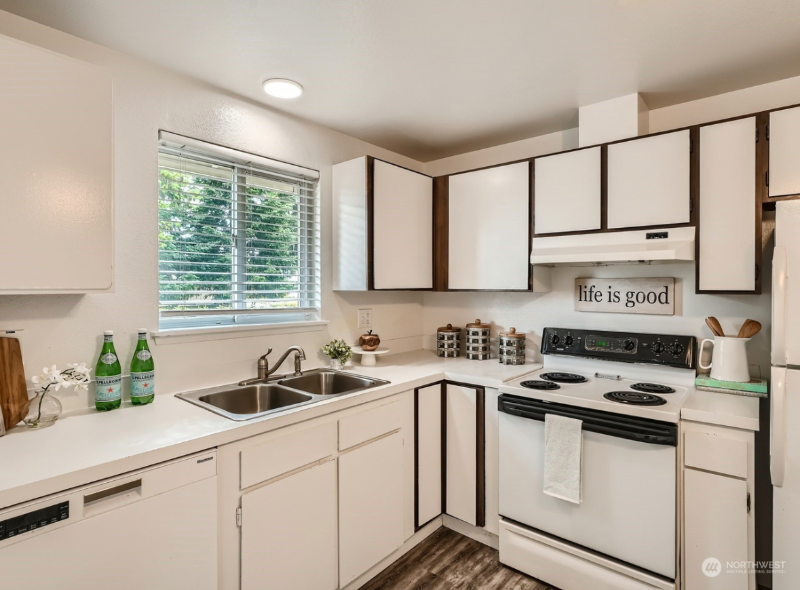 3544 S Asotin St - Photo 6 of 10