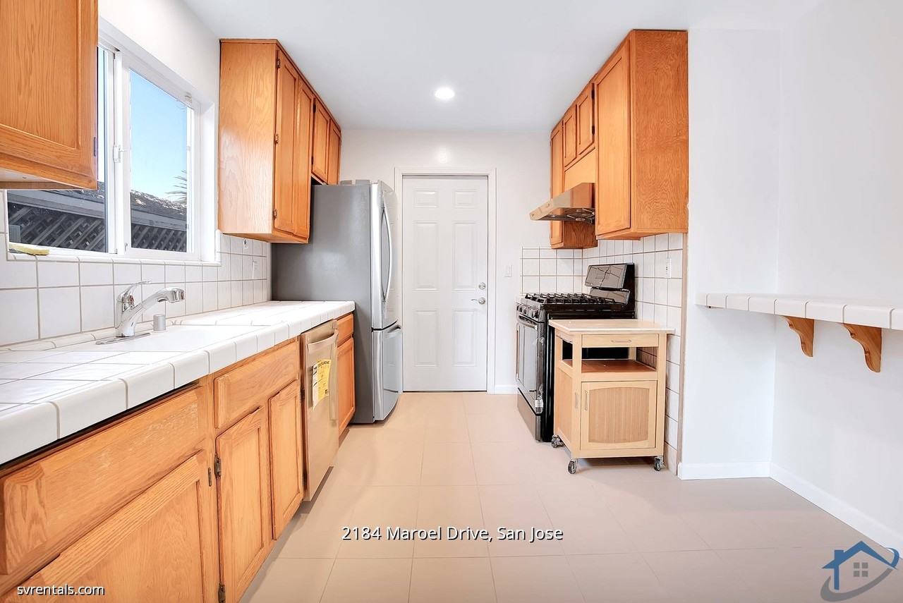 2184 Maroel Drive - Photo 2 of 18