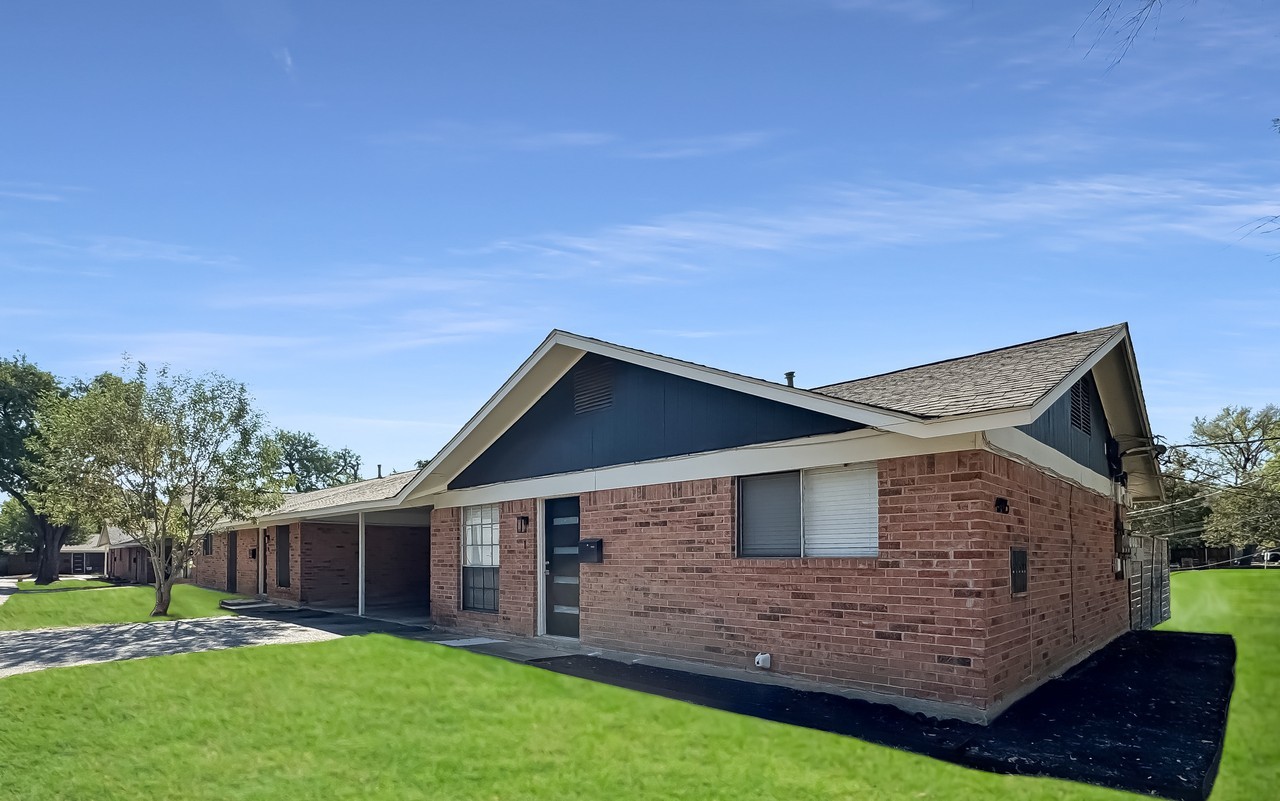 Sunset Trails Duplexes - Photo 6 of 7