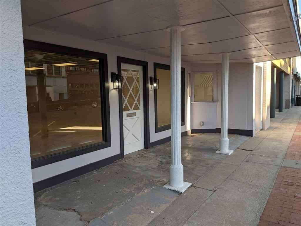 114 North Bickford Avenue - Photo 2 of 9