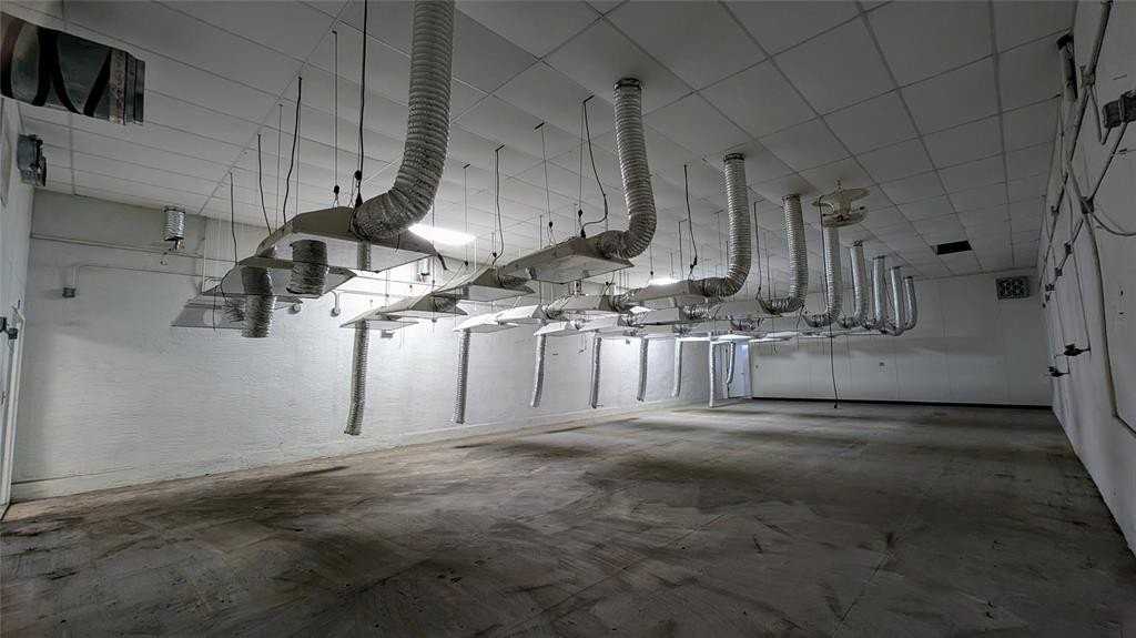 114 North Bickford Avenue - Photo 5 of 9