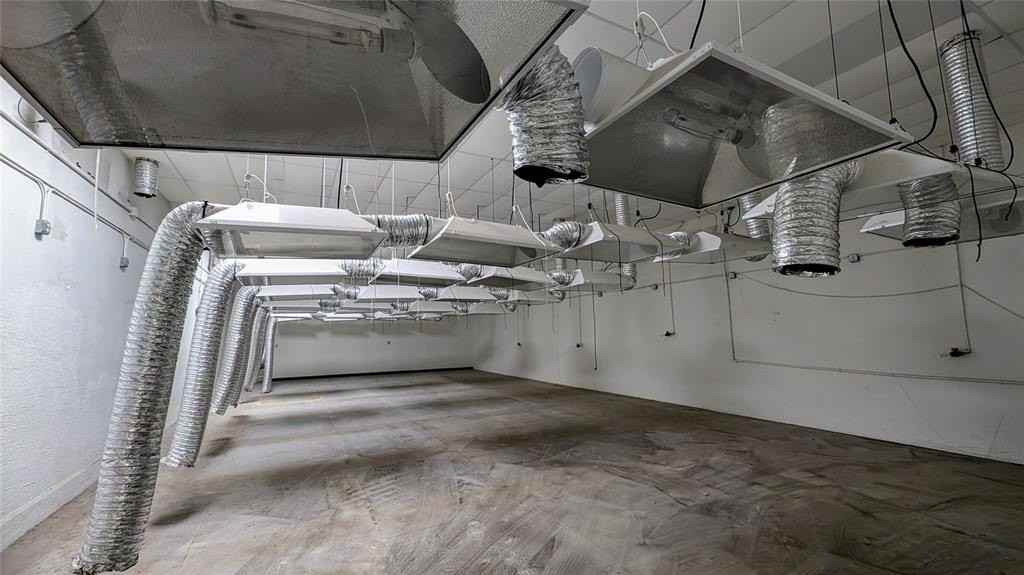 114 North Bickford Avenue - Photo 7 of 9