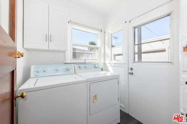 8939 Carson St - Photo 2 of 8