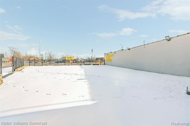 10333 Gratiot Avenue - Photo 3 of 12