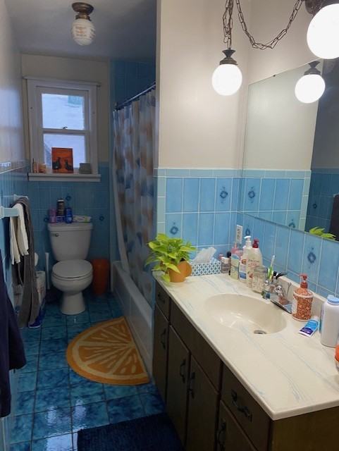 325 Russell Avenue - Photo 3 of 6