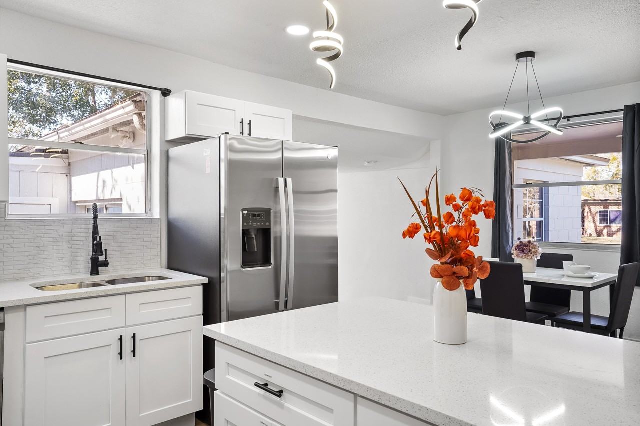 Quan Dr - Photo 6 of 16