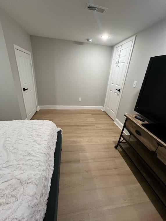 N Lakewood Ave - Photo 7 of 8