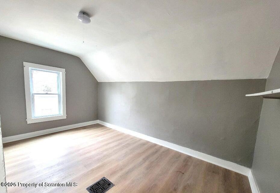 625 New York St - Photo 7 of 7