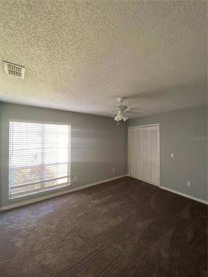 4680 Sussex Terrace - Photo 7 of 14