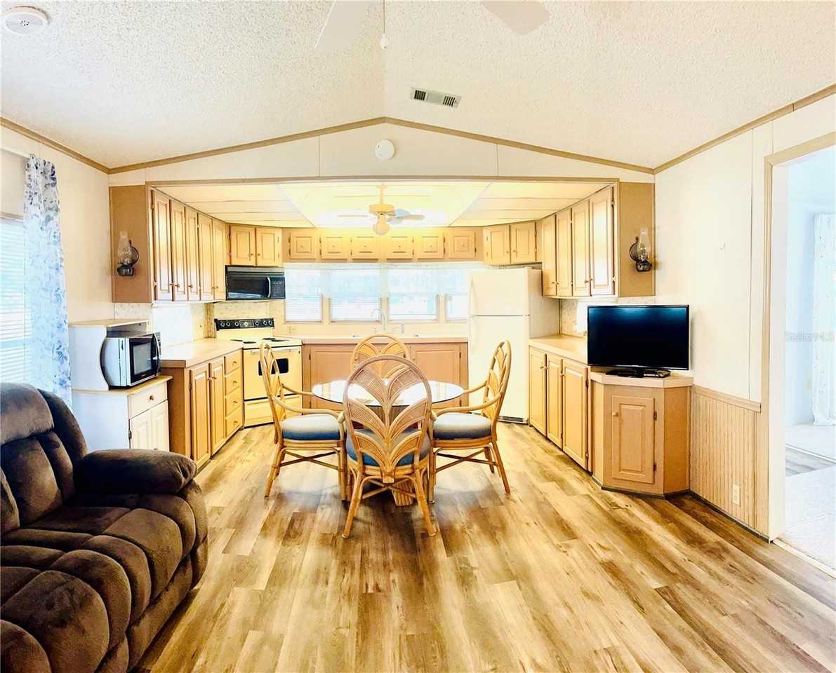 251 Patterson Road - Photo 3 of 26