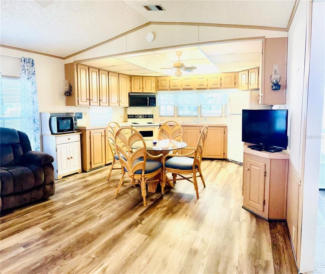 251 Patterson Road - Photo 4 of 26