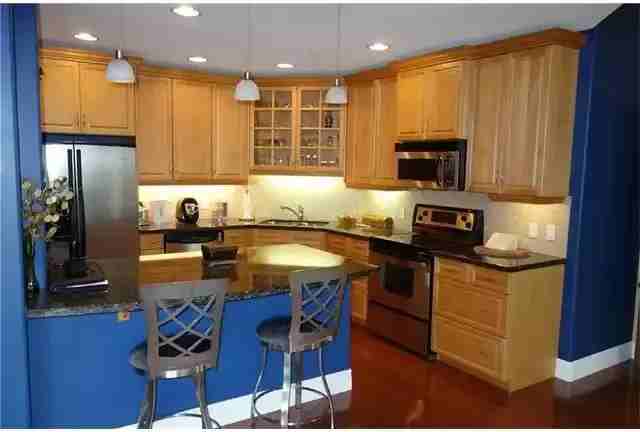 1718 14 Ave Nw #902 - Photo 3 of 14