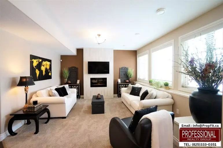 3949 Kennedy Cres Sw - Photo 2 of 13