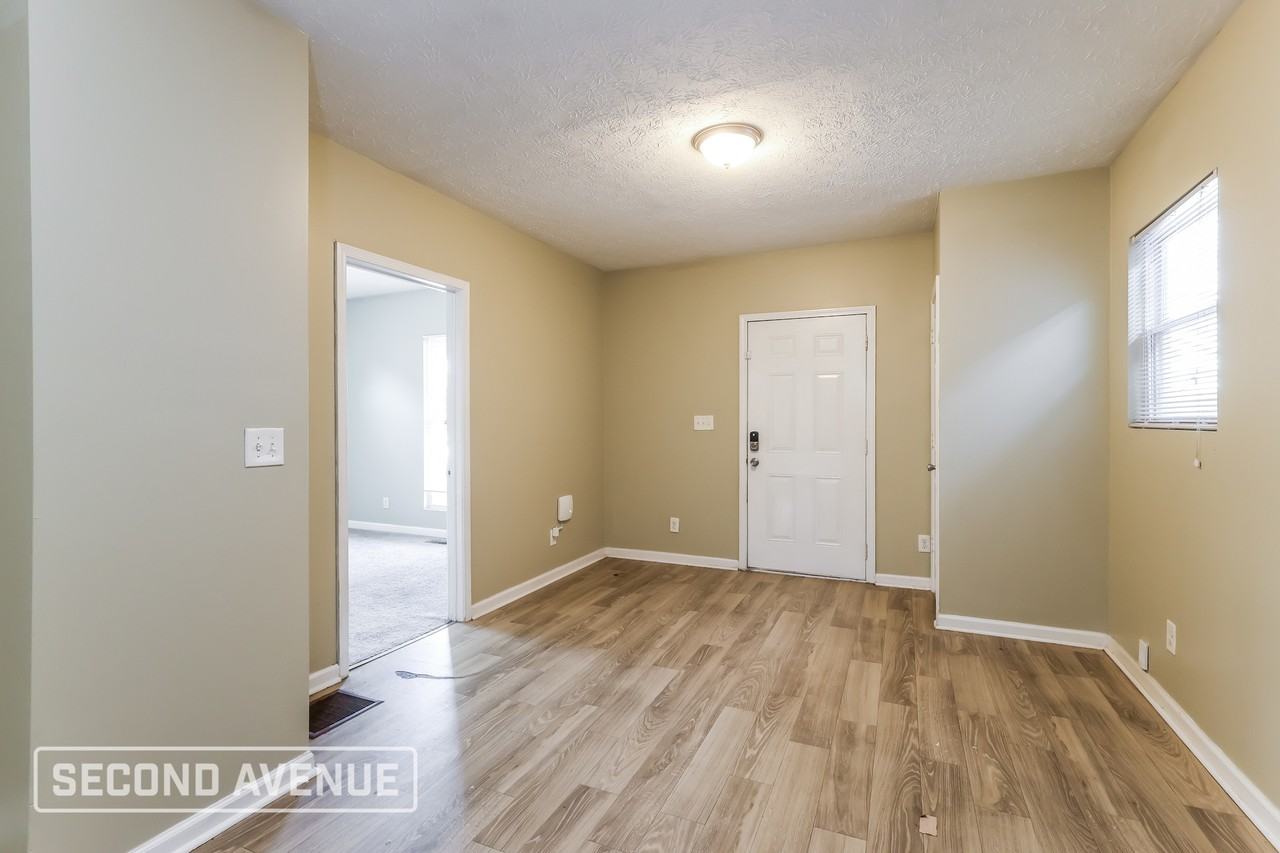 540 Beecher St - Photo 5 of 28