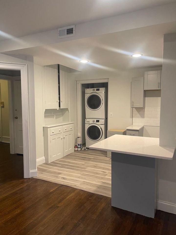 Student Housing - Photo 2 of 37