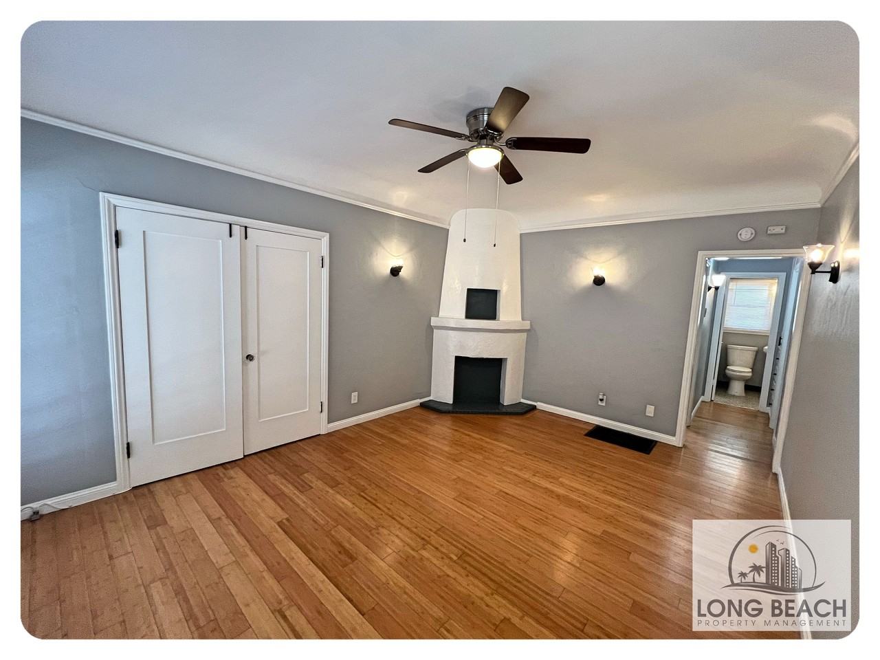 1119 East 4th Street #E - Photo 4 of 12