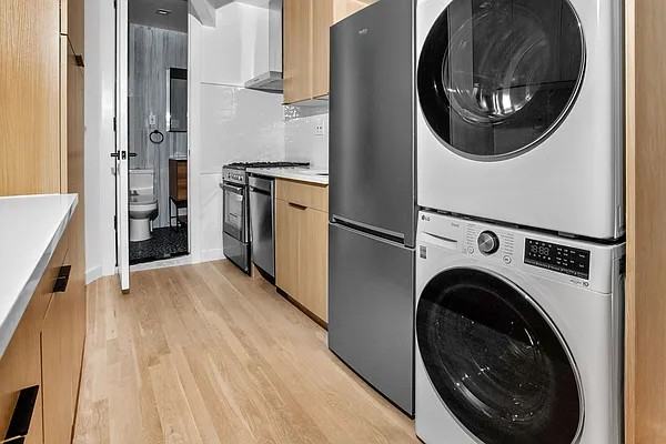 222 East 95th Street #20 - Photo 3 of 6