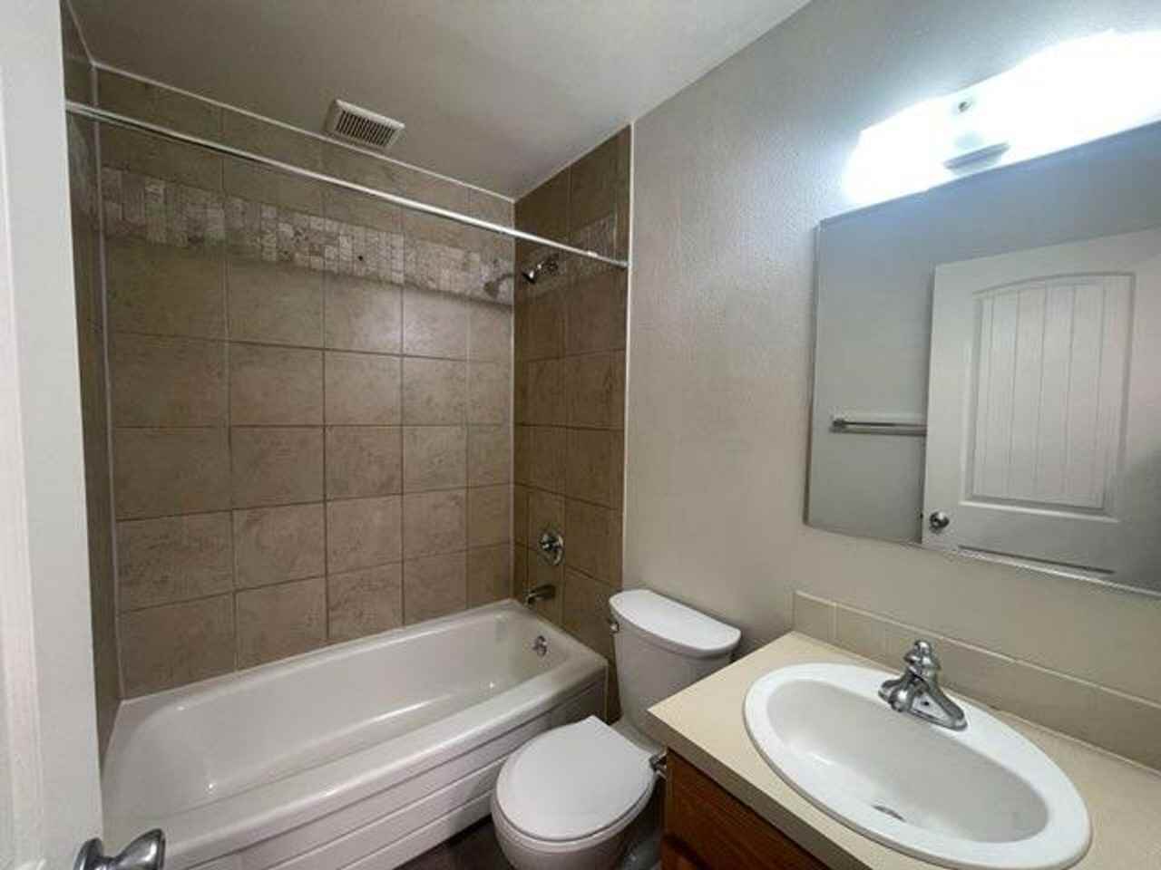 Cavalier Apartments - Photo 4 of 12