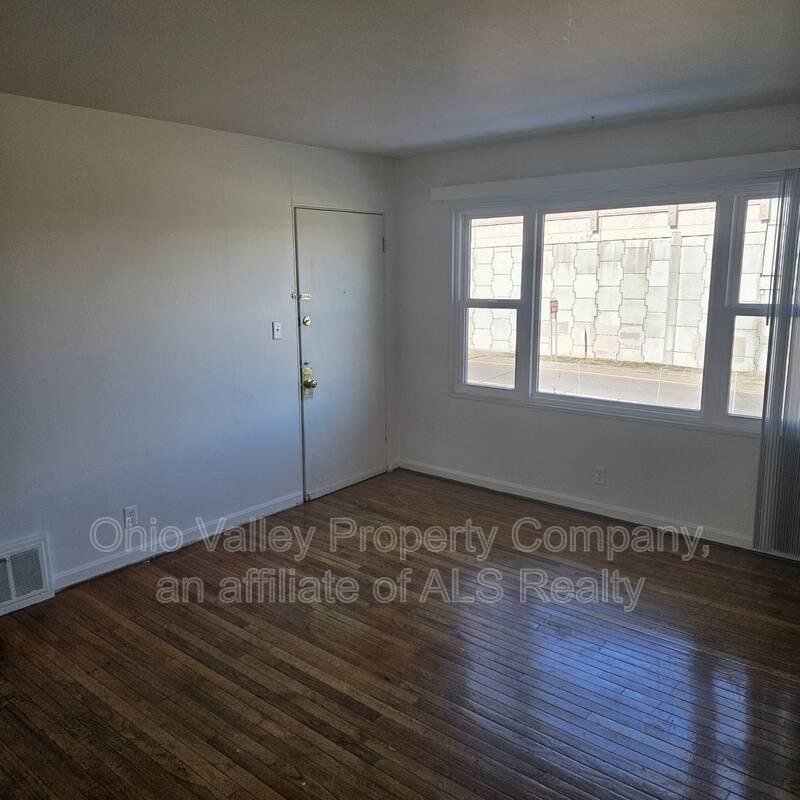 3540 Brockton Ln - Photo 2 of 9