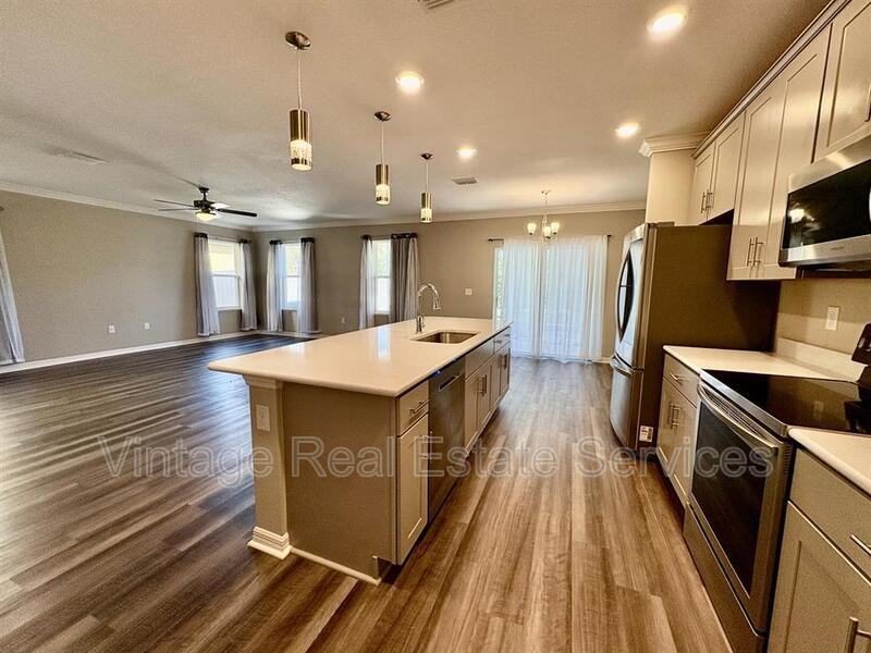 4517 Reisswood Loop - Photo 3 of 25