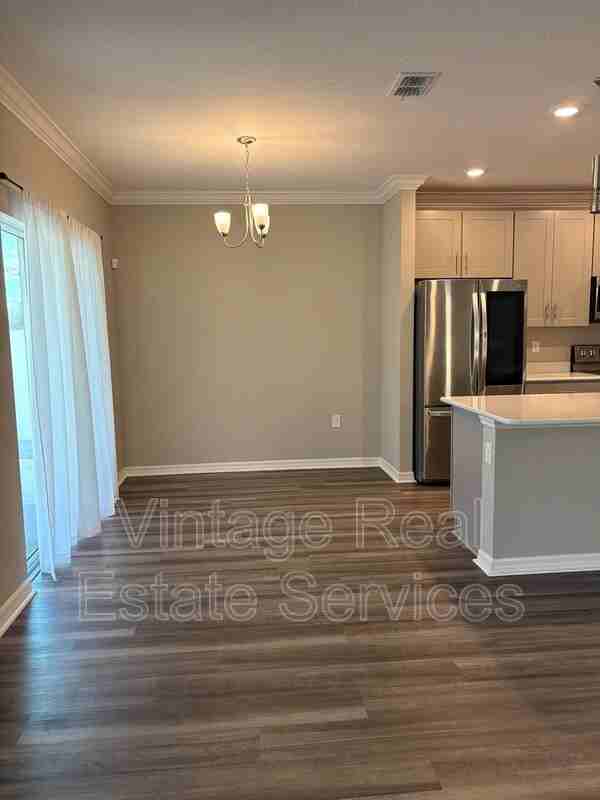 4517 Reisswood Loop - Photo 7 of 25