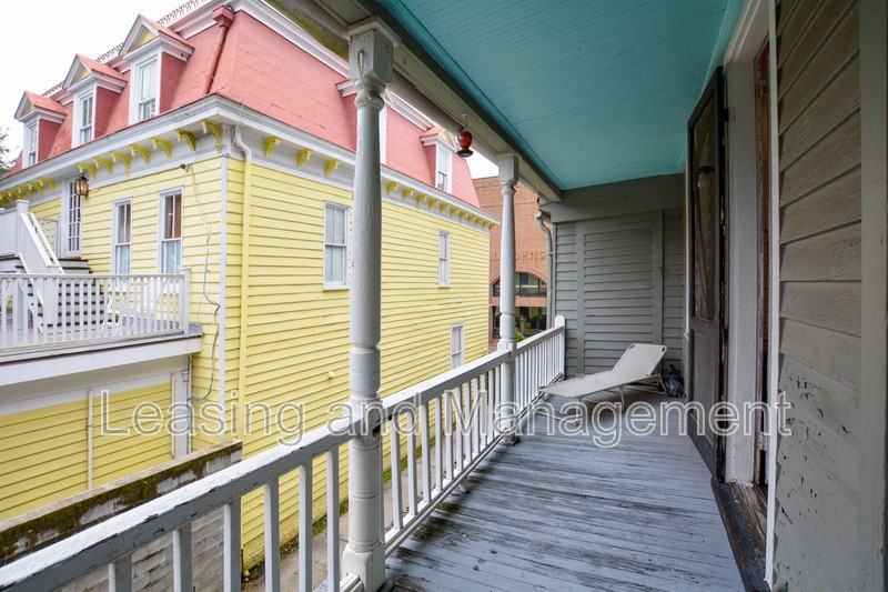 25 George St #D - Photo 2 of 12